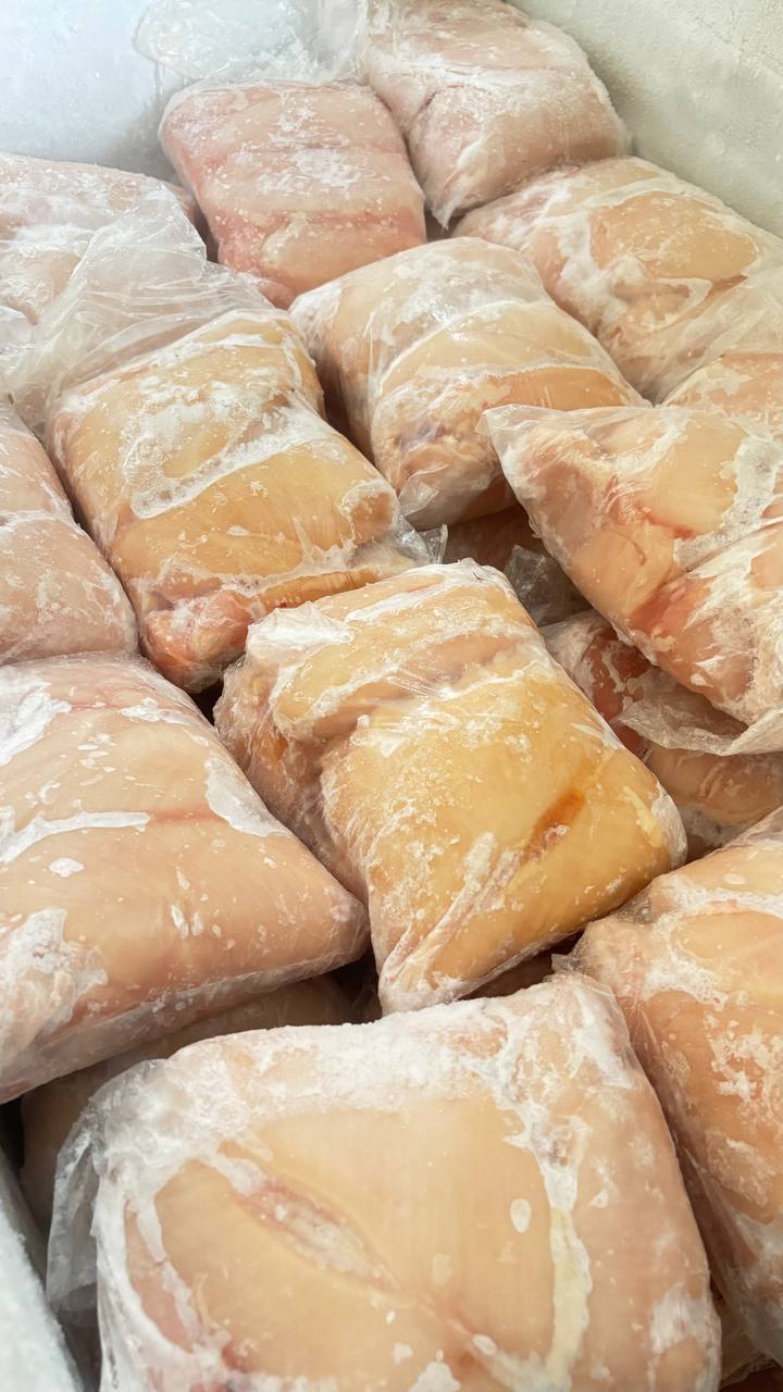 Ayam Kampung Frozen vs Ayam Broiler Frozen: Pilihan Tepat untuk Menu Restoran Anda